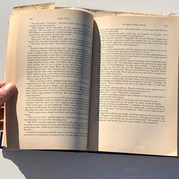 Agatha Christie Five Classic Murder Mysteries Book - Picture 7 of 12